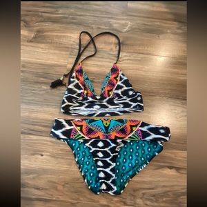 Trina Turk Bikini swimsuit bathing suit set SZ 4